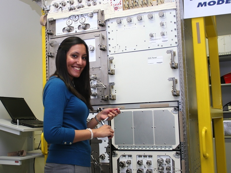 Vinita Marwaha Madill installing and developing the astronaut procedures for EML (Electromagnetic Levitator) using the training model at the European Astronaut Centre